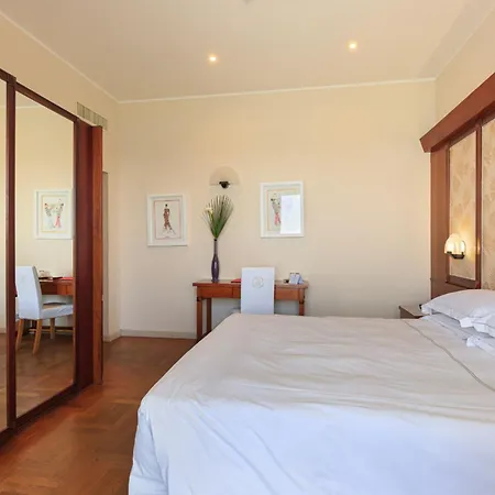 Grand Mediterranee Hotel