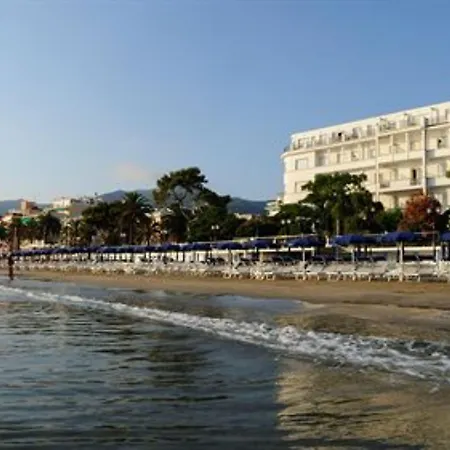 Hotel Lvg Collection - Grand Mediterranee