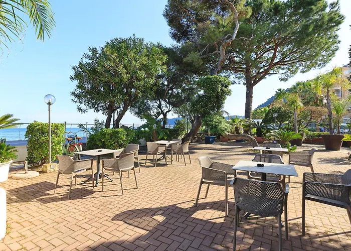 Hotell Lvg Collection - Grand Mediterranee Alassio