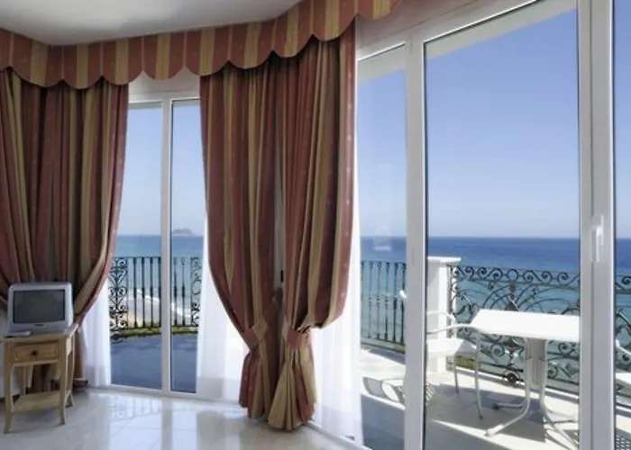 Lvg Collection - Grand Mediterranee Hotel Alassio