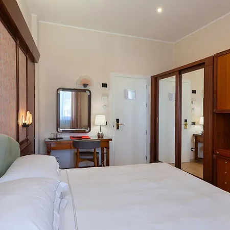 Grand Mediterranee Hotel 4*
