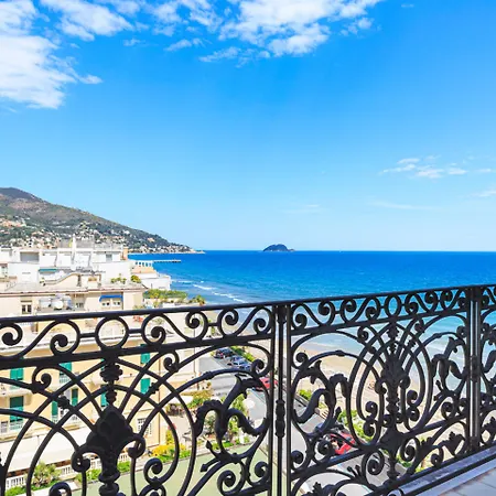 Grand Mediterranee Ξενοδοχείο 4*