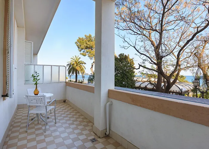 Ξενοδοχείο Lvg Collection - Grand Mediterranee