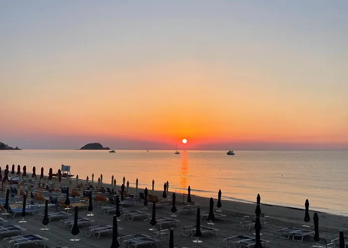 Lvg Collection - Grand Mediterranee 4* Αλάσιο