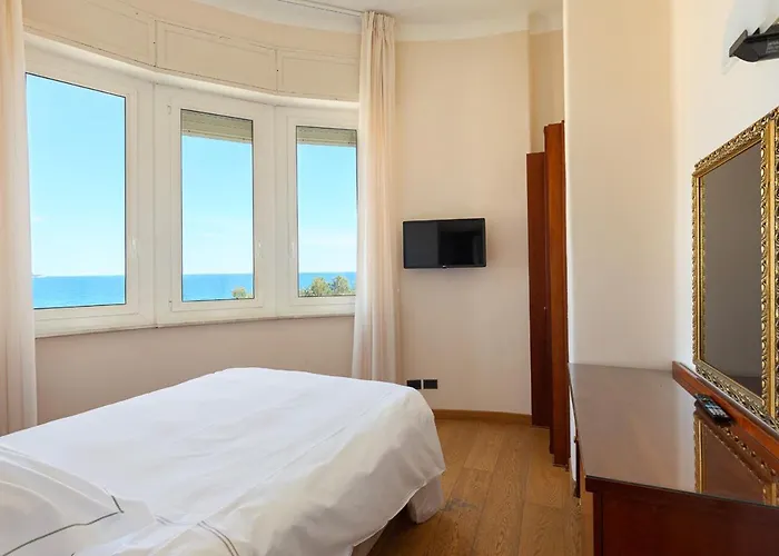 Lvg Collection - Grand Mediterranee Ξενοδοχείο 4*