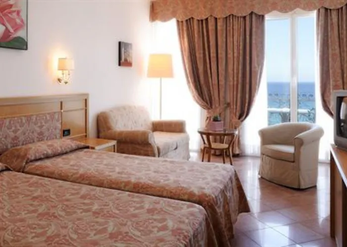 Otel Lvg Collection - Grand Mediterranee 4*
